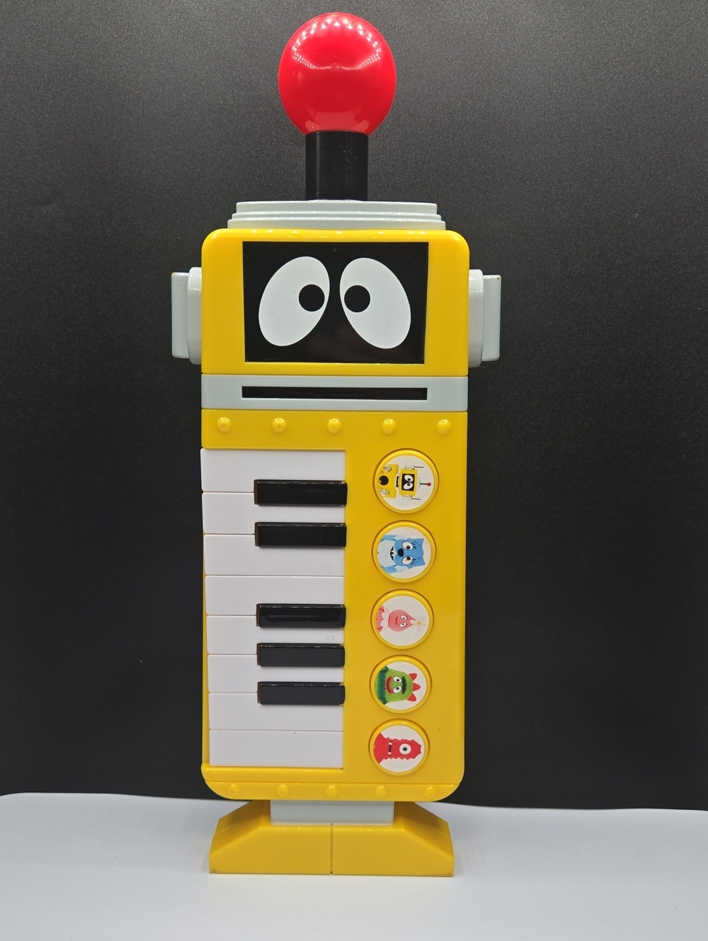 2009 Yo Gabba Gabba Keyboard Piano By Spin Master